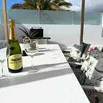 Дом отдыха Casa Rafa Villa, 4br Private Pool, Costa Adeje, Tenerife *