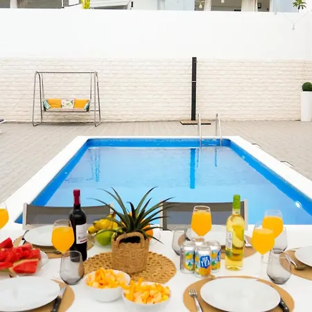 Casa Rafa Villa, 4br Private Pool, Costa Adeje, Tenerife *