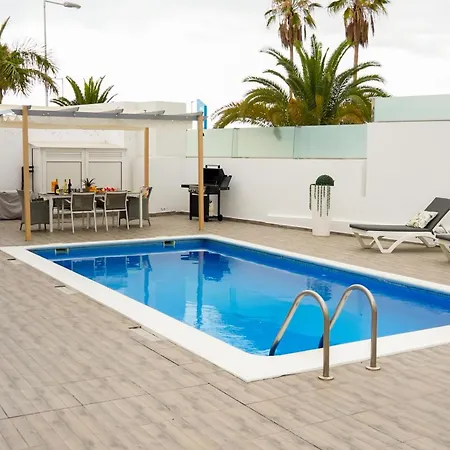 Дом отдыха Casa Rafa Villa, 4br Private Pool, Costa Adeje, Tenerife Адехе