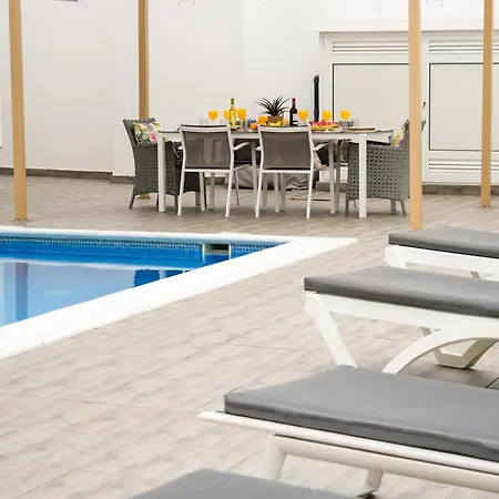 Casa Rafa Villa, 4br Private Pool, Costa Adeje, Tenerife Semesterbostad